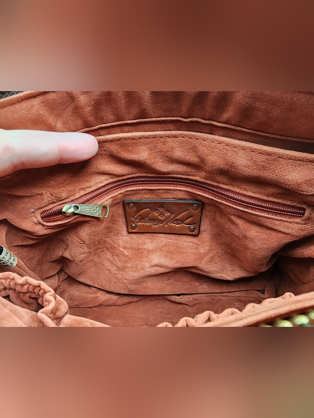 ✨️NWT✨️ Patricia Nash Limited Edition Sophie Etched Rose Bag, $249 MSRP - Picture 8 of 10